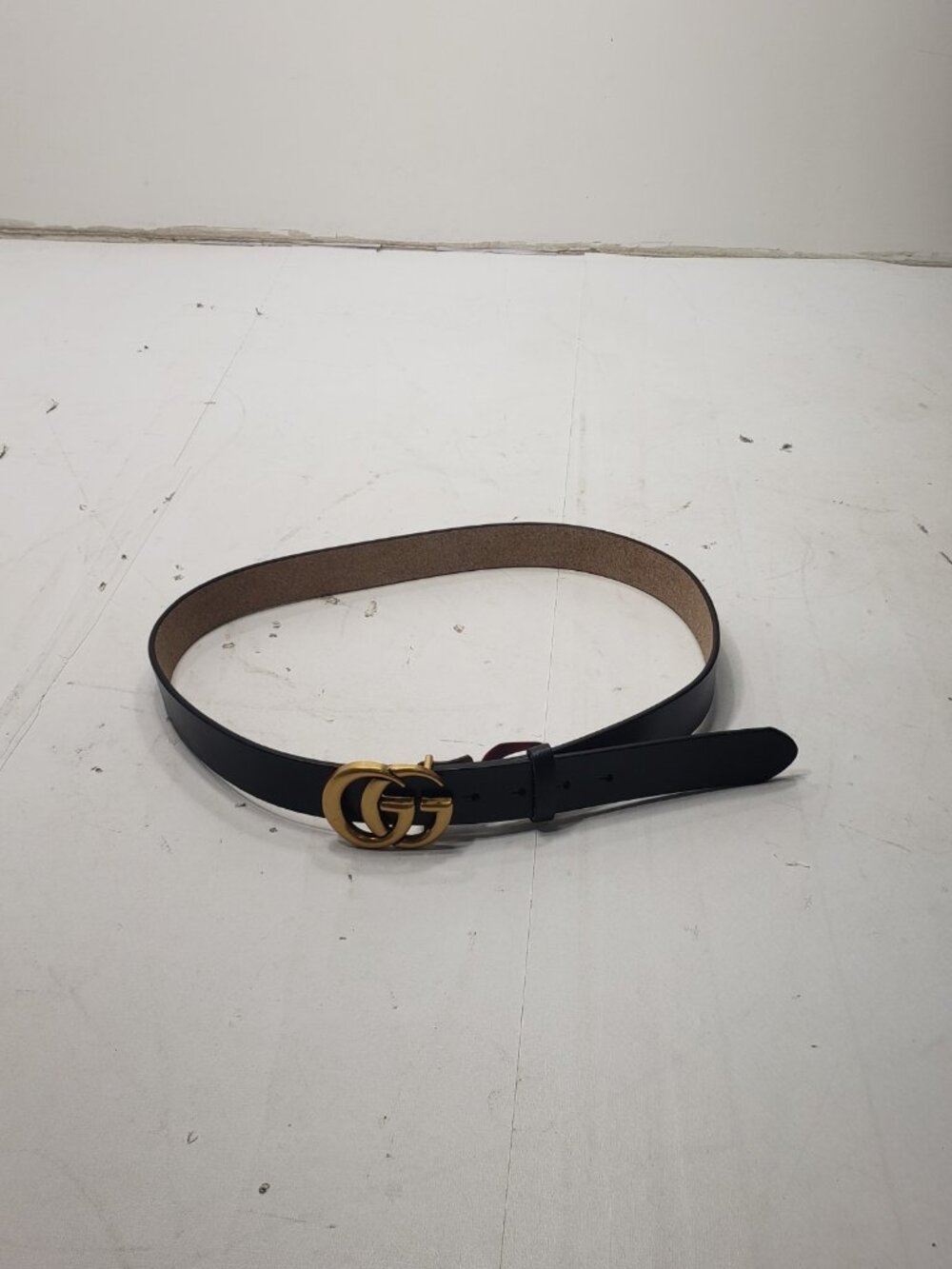 Gucci Double G GG Buckle Black Leather Belt Gold Tone 223891 Size 120/48 Italy